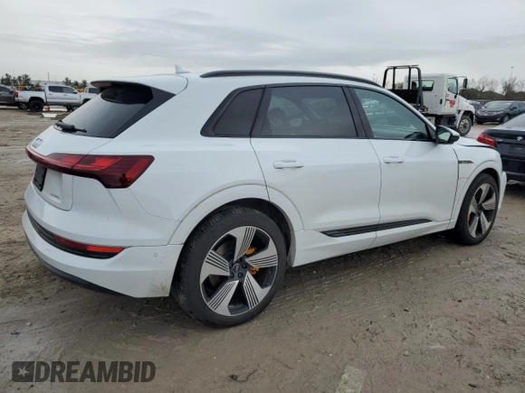 2023 Audi e-tron Premium Plus with VIN WA1LAAGE4PB011657, listed as a Copart auction lot 88472875 with 15,640 mi miles and Salvage title. Bid and sale history available at DreamBid. Image 3.
