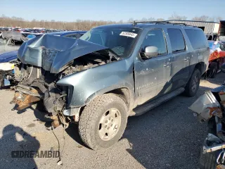 2009 Chevrolet Suburban LT w/1LT with VIN 1GNFK26329R257985, listed as a Copart auction lot 52309645 with 212,258 mi miles and Salvage Title. Bid and sale history available at carsss.com. Image 1.