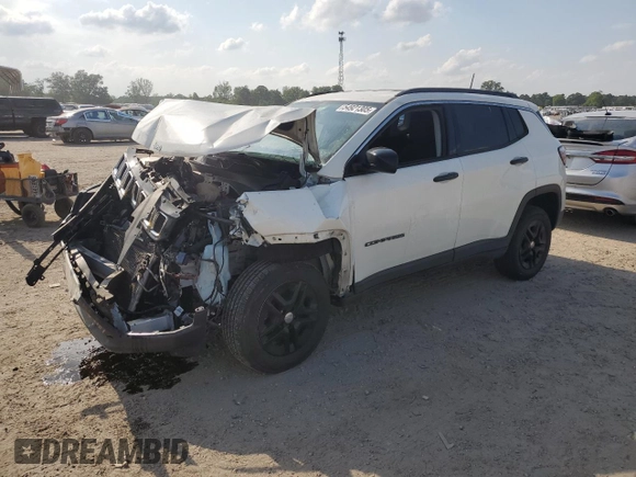 2020 Jeep Compass Sport z VIN 3C4NJDAB8LT105015, wystawiony jako Copart lot #54921305 z przebiegiem 104 453 mil mil oraz Nie do naprawy • Non repairable. Historia ofert i sprzedaży dostępna na DreamBid. Obrazek 1.