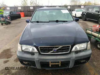 1999 Volvo V70 XC with VIN YV1LZ56D7X2617138, listed as a IAAI auction lot 41906507 with 157,817 mi miles. Bid and sale history available at carsss.com. Image 6.