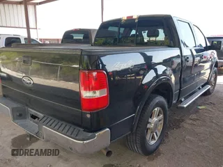 2005 Ford F-150 XLT with VIN 1FTPW14555KB44390, listed as a IAAI auction lot 41929523 with 286,416 mi miles. Bid and sale history available at carsss.com. Image 4.