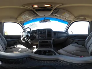 2003 Chevrolet Suburban LT with VIN 1GNEC16Z13J247753, listed as a IAAI auction lot 41501608 with 300,977 mi miles. Bid and sale history available at carsss.com. Image 18.