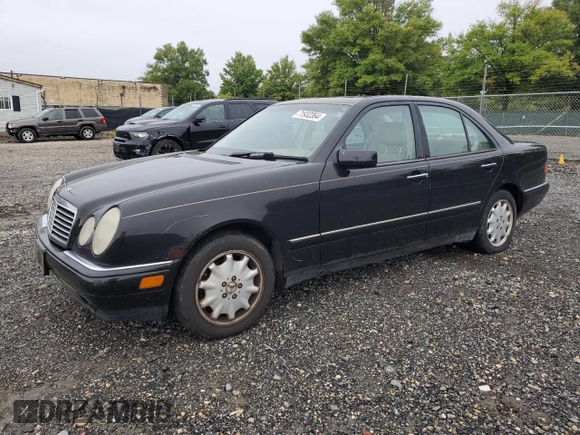 1999 Mercedes-Benz E-Class with VIN WDBJF65H9XA929577, listed as a Copart auction lot 71932364 with 84,806 mi miles and Salvage Title. Bid and sale history available at carsss.com. Image 1.