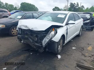 2015 Hyundai Sonata SE z VIN 5NPE24AF2FH008428, wystawiony jako IAAI lot #42106229 z przebiegiem 160 768 mil mil oraz . Historia ofert i sprzedaży dostępna na DreamBid. Obrazek 17.