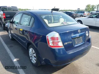 2008 Nissan Sentra S z VIN 3N1AB61E48L655758, wystawiony jako IAAI lot #42231990 z przebiegiem 124 276 mil mil oraz . Historia ofert i sprzedaży dostępna na DreamBid. Obrazek 3.