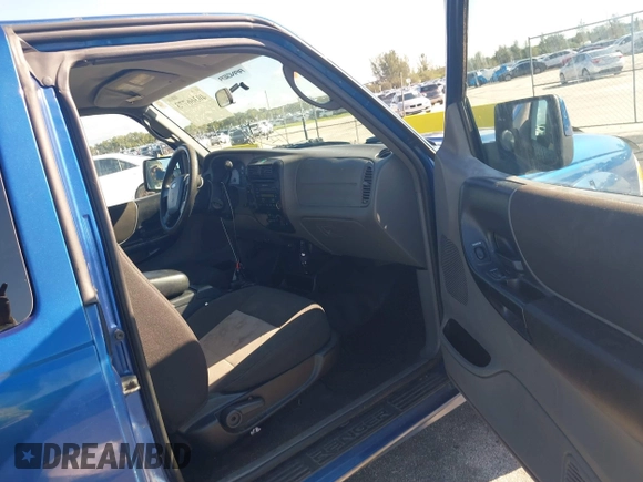 2007 Ford Ranger XLT with VIN 1FTZR45E47PA62642, listed as a IAAI auction lot 40366773 with 124,025 mi miles. Bid and sale history available at carsss.com. Image 5.