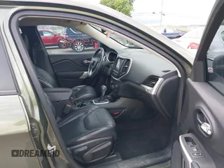 2018 Jeep Cherokee Trailhawk с VIN 1C4PJMBX2JD609467, выставлен на аукционе IAAI как лот 42514088 с пробегом 135 139 миль миль и . История ставок и продаж доступна на DreamBid. Изображение 5.