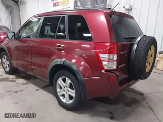 2006 Suzuki Grand Vitara Luxury with VIN JS3TD947264106126, listed as a IAAI auction lot 41961693 with 146,105 mi miles. Bid and sale history available at carsss.com. Image 3.