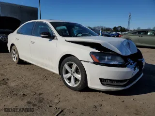 2013 Volkswagen Passat SE with VIN 1VWBP7A3XDC141312, listed as a Copart auction lot 45361805 with 103,070 mi miles and Clean Title. Bid and sale history available at carsss.com. Image 4.