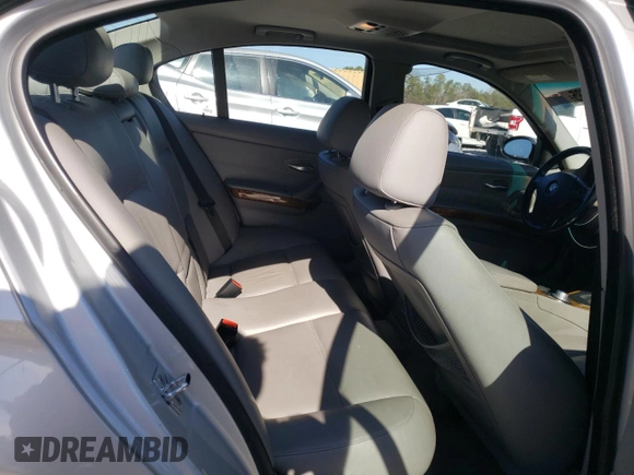 2006 BMW 3 Series 325xi with VIN WBAVD13516KV05787, listed as a Copart auction lot 42367735 with 177,220 mi miles and Salvage Title. Bid and sale history available at carsss.com. Image 10.