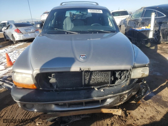 2000 Dodge Durango with VIN 1B4HS28NXYF158019, listed as a Copart auction lot 43005645 with NaN miles and Salvage Title. Bid and sale history available at carsss.com. Image 5.