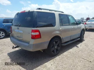 2007 Ford Expedition XLT with VIN 1FMFU16547LA98008, listed as a IAAI auction lot 42632852 with 206,968 mi miles and . Bid and sale history available at DreamBid. Image 4.