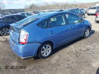 2006 Toyota Prius with VIN JTDKB20U167073069, listed as a IAAI auction lot 41886556 with 122,945 mi miles. Bid and sale history available at carsss.com. Image 4.