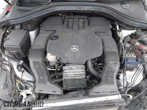 2016 Mercedes-Benz GL with VIN 4JGDF6EE9GA676180, listed as a IAAI auction lot 41976350 with 95,348 mi miles. Bid and sale history available at carsss.com. Image 10.