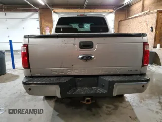 2016 Ford F-350 Platinum z VIN 1FT7W3B68GEB12266, wystawiony jako Copart lot #85474984 z przebiegiem Nie podano mil oraz Szkoda całkowita • Salvage title. Historia ofert i sprzedaży dostępna na DreamBid. Obrazek 6.