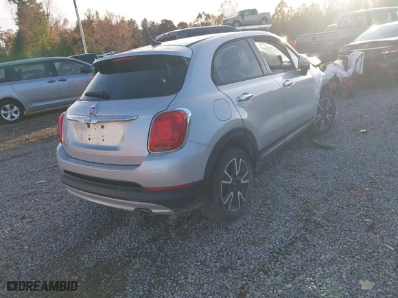 2016 FIAT 500X Easy with VIN ZFBCFXBT6GP362723, listed as a IAAI auction lot 40986039 with 29551 miles. Bid and sale history available at carsss.com. Image 4.