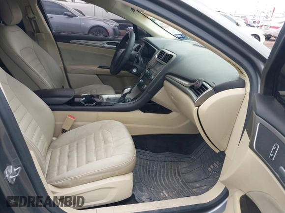 2014 Ford Fusion SE with VIN 1FA6P0H78E5373472, listed as a IAAI auction lot 42100823 with 186,173 mi miles and . Bid and sale history available at DreamBid. Image 5.