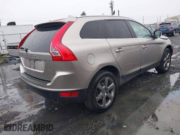 2013 Volvo XC60 T6 with VIN YV4902DZ7D2449646, listed as a IAAI auction lot 41764164 with 129,588 mi miles. Bid and sale history available at carsss.com. Image 4.