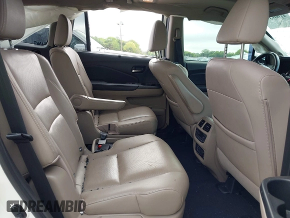 2016 Honda Pilot Elite with VIN 5FNYF6H00GB104329, listed as a IAAI auction lot 41905390 with 125,501 mi miles. Bid and sale history available at carsss.com. Image 8.