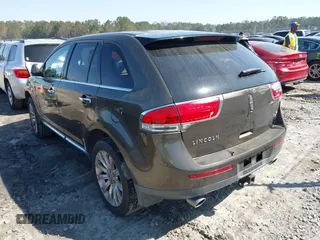 2011 Lincoln MKX with VIN 2LMDJ6JK1BBJ11840, listed as a IAAI auction lot 41769107 with 202,313 mi miles. Bid and sale history available at carsss.com. Image 3.