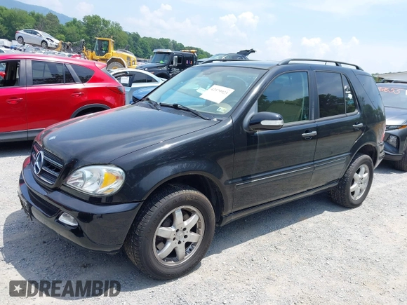2004 Mercedes-Benz M 500 with VIN 4JGAB75E54A512828, listed as a IAAI auction lot 42579923 with 262,406 mi miles and . Bid and sale history available at DreamBid. Image 6.