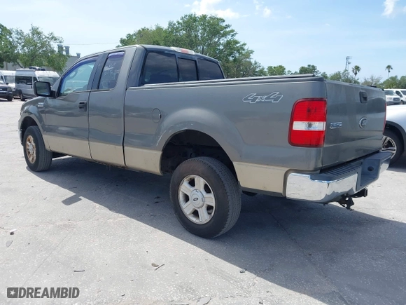 2004 Ford F-150 XLT with VIN 1FTPX14574NA33950, listed as a IAAI auction lot 41966655 with 160,523 mi miles. Bid and sale history available at carsss.com. Image 3.