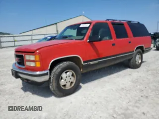 1995 GMC Suburban z VIN 1GKFK16KXSJ717879, wystawiony jako Copart lot #51622545 z przebiegiem 2 490 720 mil mil oraz Czysty tytuł • Clean title. Historia ofert i sprzedaży dostępna na DreamBid. Obrazek 1.