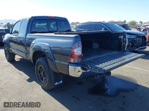 2011 Toyota Tacoma with VIN 5TFUU4EN9BX016306, listed as a IAAI auction lot 41371430 with 188,984 mi miles. Bid and sale history available at carsss.com. Image 3.