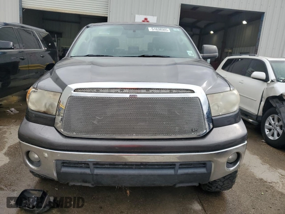 2013 Toyota Tundra с VIN 5TFDW5F13DX297551, выставлен на аукционе Copart как лот 51638505 с пробегом 116 812 миль миль и Списание • Salvage title. История ставок и продаж доступна на DreamBid. Изображение 5.