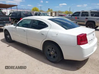 2008 Dodge Charger Police with VIN 2B3KA43H28H298655, listed as a IAAI auction lot 41988042 with 131,178 mi miles. Bid and sale history available at carsss.com. Image 3.