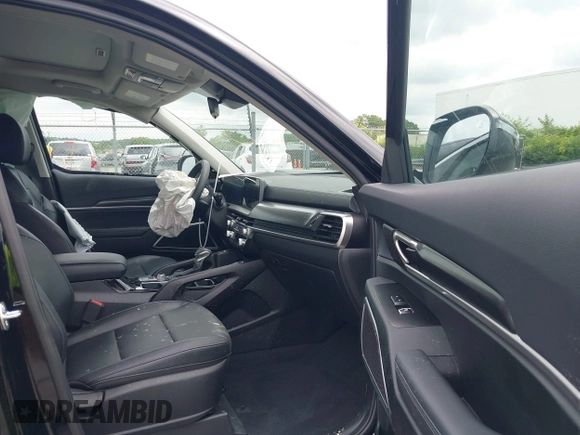 2024 Kia Telluride S with VIN 5XYP6DGC1RG528397, listed as a IAAI auction lot 42377741 with 9,572 mi miles and . Bid and sale history available at DreamBid. Image 5.