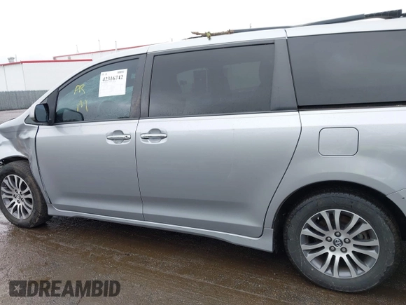 2018 Toyota Sienna XLE Auto Access Seat с VIN 5TDYZ3DC2JS940989, выставлен на аукционе IAAI как лот 42316742 с пробегом 130 731 миль миль и . История ставок и продаж доступна на DreamBid. Изображение 14.