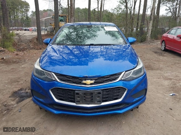 2018 Chevrolet Cruze LT with VIN 1G1BE5SM7J7162779, listed as a IAAI auction lot 41805832 with NaN miles. Bid and sale history available at carsss.com. Image 12.