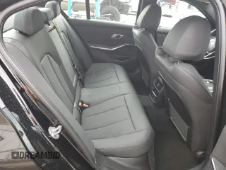 2019 BMW 3 Series 330i xDrive with VIN 3MW5R7J52K8A05284, listed as a Copart auction lot 82251444 with 29,379 mi miles and Salvage Title. Bid and sale history available at DreamBid. Image 10.