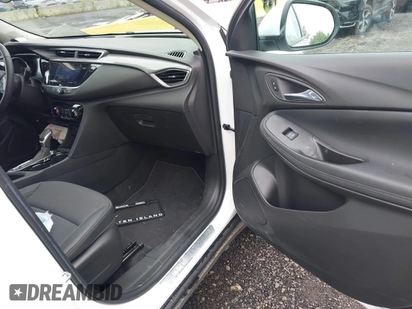2022 Buick Encore GX Preferred with VIN KL4MMCSL3NB113137, listed as a IAAI auction lot 42346027 with 10,011 mi miles and . Bid and sale history available at DreamBid. Image 5.