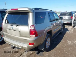 2005 Toyota 4Runner SR5 with VIN JTEBT14R050051404, listed as a IAAI auction lot 41333648 with 413,375 mi miles and . Bid and sale history available at DreamBid. Image 4.
