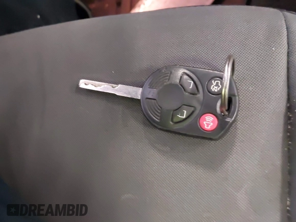 2013 Ford Escape SE с VIN 1FMCU9G90DUC03216, выставлен на аукционе IAAI как лот 42735320 с пробегом 166 121 миль миль и . История ставок и продаж доступна на DreamBid. Изображение 11.