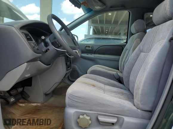 2000 Toyota Sienna CE with VIN 4T3ZF19CXYU224375, listed as a Copart auction lot 51433325 with 147,365 mi miles and Salvage Title. Bid and sale history available at carsss.com. Image 7.