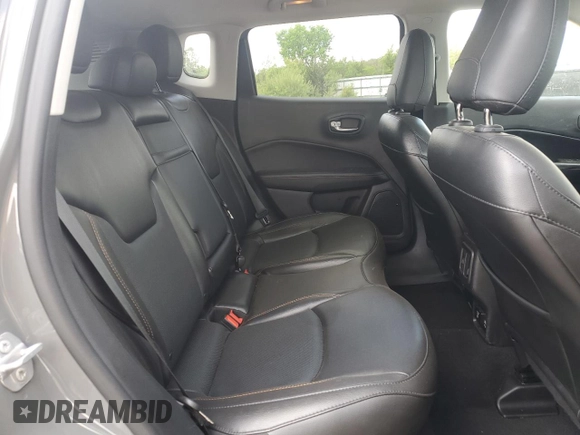 2020 Jeep Compass Limited z VIN 3C4NJDCB4LT137148, wystawiony jako Copart lot #59091465 z przebiegiem 48 117 mil mil oraz Szkoda całkowita • Salvage title. Historia ofert i sprzedaży dostępna na DreamBid. Obrazek 11.