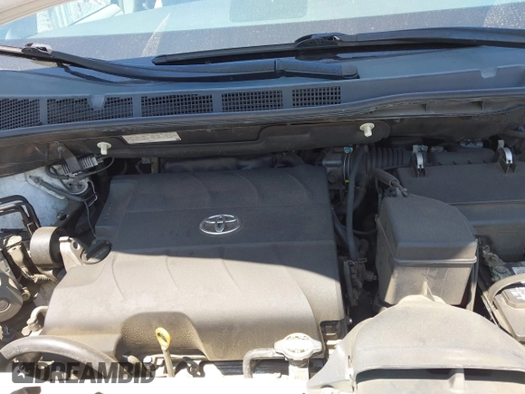 2011 Toyota Sienna LE AAS with VIN 5TDKK3DC3BS164612, listed as a IAAI auction lot 42302123 with 165,941 mi miles and . Bid and sale history available at DreamBid. Image 10.