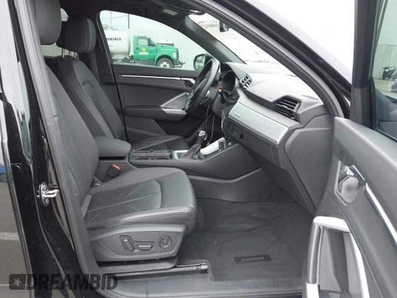 2021 Audi Q3 S line Premium with VIN WA1DECF37M1017457, listed as a IAAI auction lot 41998932 with 28,716 mi miles and . Bid and sale history available at DreamBid. Image 5.