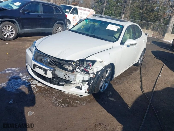 2009 Lexus IS 250 with VIN JTHBK262195105409, listed as a IAAI auction lot 41421958 with 276,615 mi miles. Bid and sale history available at carsss.com. Image 2.