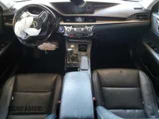 2016 Lexus ES 300h z VIN JTHBW1GG1G2110875, wystawiony jako Copart lot #47354005 z przebiegiem Nie podano mil oraz Szkoda całkowita • Salvage title. Historia ofert i sprzedaży dostępna na DreamBid. Obrazek 8.
