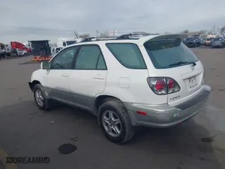 2002 Lexus RX 300 with VIN JTJHF10U620237943, listed as a IAAI auction lot 41719562 with 158,714 mi miles. Bid and sale history available at carsss.com. Image 3.