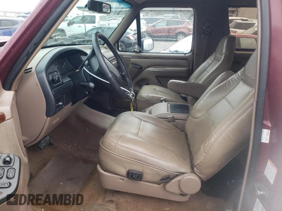 1996 Ford Bronco Custom with VIN 1FMEU15H7TLB67016, listed as a Copart auction lot 43911765 with 150,183 mi miles and Salvage Title. Bid and sale history available at DreamBid. Image 7.
