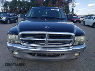 2003 Dodge Dakota SLT with VIN 1D7HL48N03S367805, listed as a Copart auction lot 82282594 with 297,571 mi miles and Salvage Title. Bid and sale history available at carsss.com. Image 5.