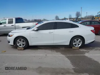 2022 Chevrolet Malibu LT with VIN 1G1ZD5ST4NF134992, listed as a IAAI auction lot 41723955 with 61,678 mi miles and . Bid and sale history available at carsss.com. Image 14.