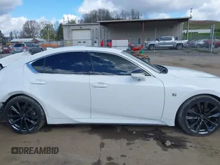 2021 Lexus IS 350 F Sport z VIN JTHGZ1B28M5046000, wystawiony jako IAAI lot #41973755 z przebiegiem 37 460 mil mil oraz . Historia ofert i sprzedaży dostępna na DreamBid. Obrazek 13.