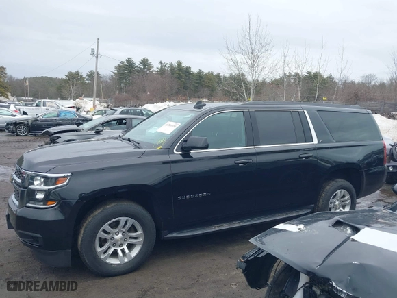2020 Chevrolet Suburban LT with VIN 1GNSKHKC4LR234268, listed as a IAAI auction lot 41701431 with 33,152 mi miles. Bid and sale history available at carsss.com. Image 14.