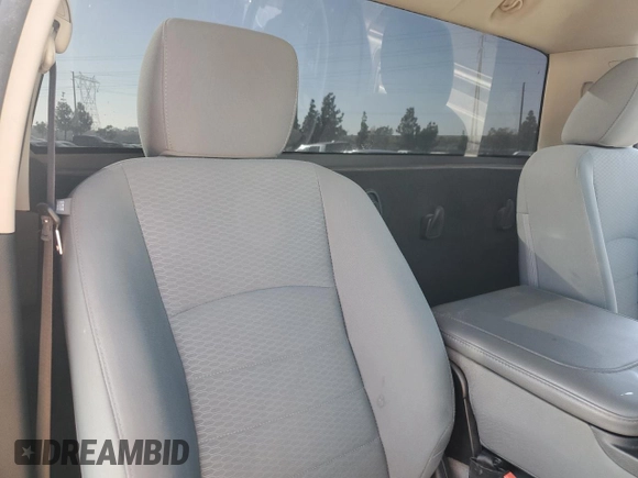 2018 Ram 1500 Express z VIN 3C6JR6AT0JG173365, wystawiony jako Copart lot #82869854 z przebiegiem 77 897 mil mil oraz Szkoda całkowita • Salvage title. Historia ofert i sprzedaży dostępna na DreamBid. Obrazek 11.